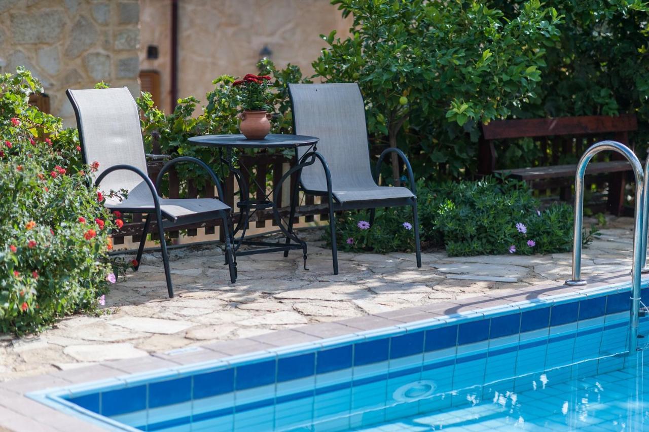 Villa Toula With Pool Nr Armeni Crete Makhairoí Exterior photo