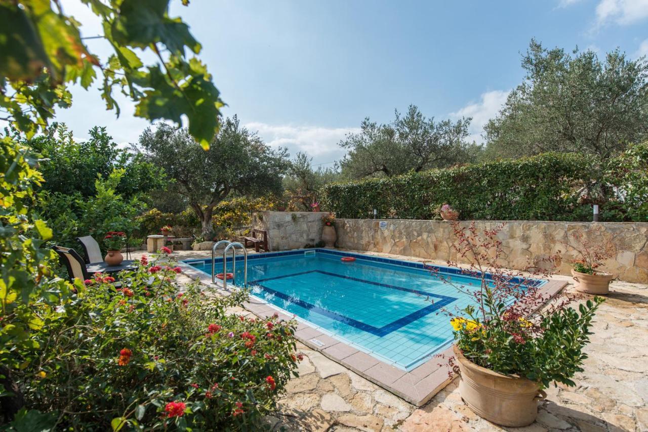 Villa Toula With Pool Nr Armeni Crete Makhairoí Exterior photo
