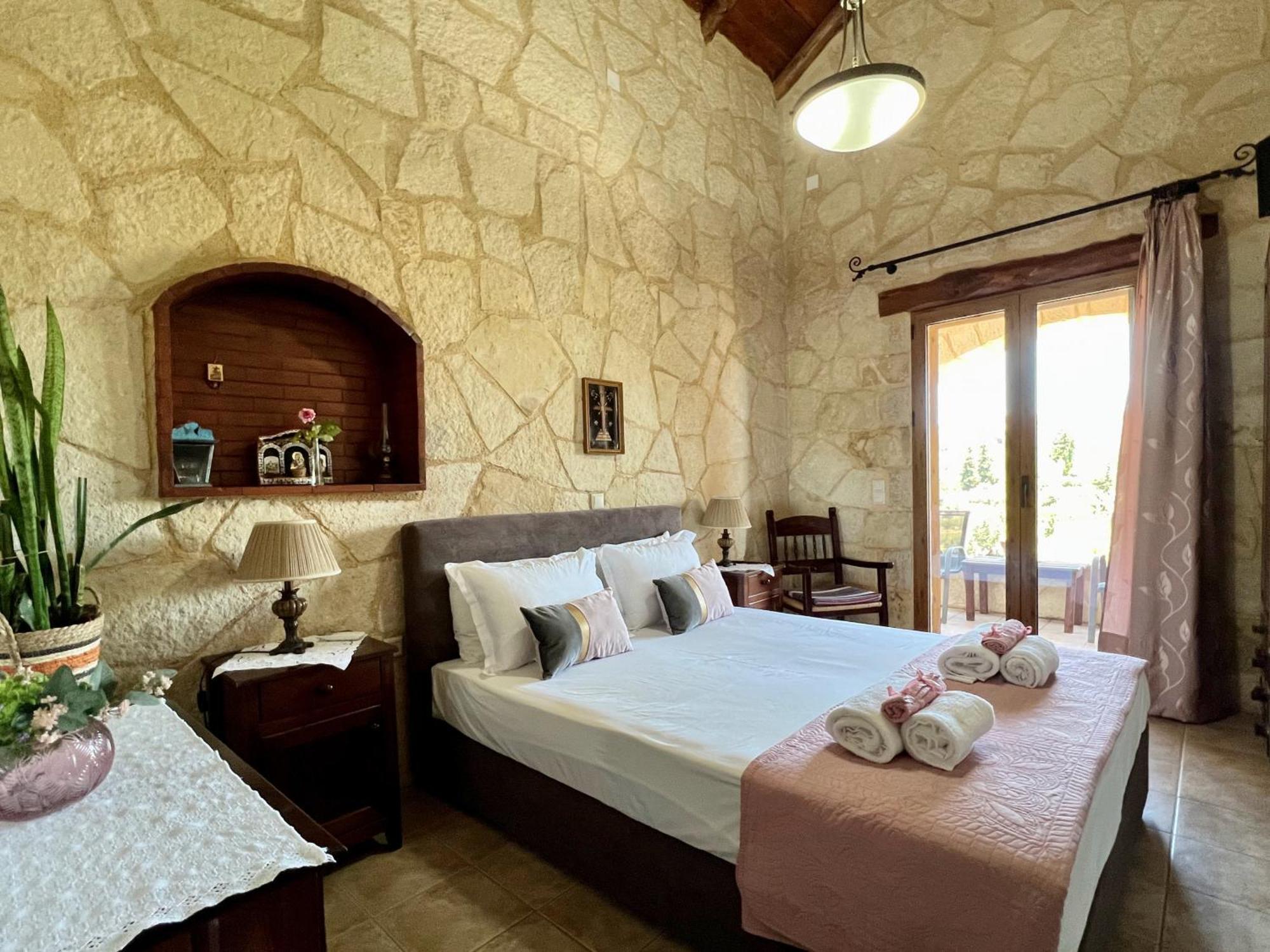 Villa Toula With Pool Nr Armeni Crete Makhairoí Exterior photo